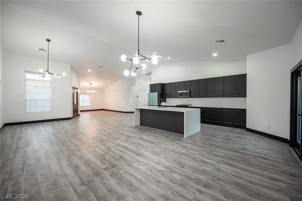 8020 Divernon, Las Vegas, NV 89149