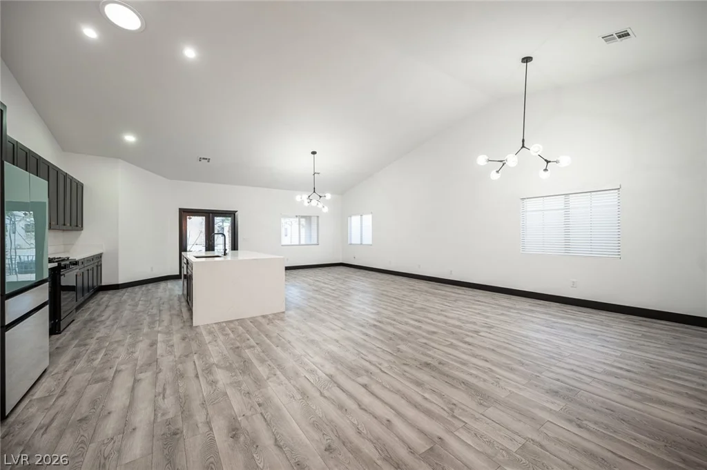 8020 Divernon, Las Vegas, NV 89149