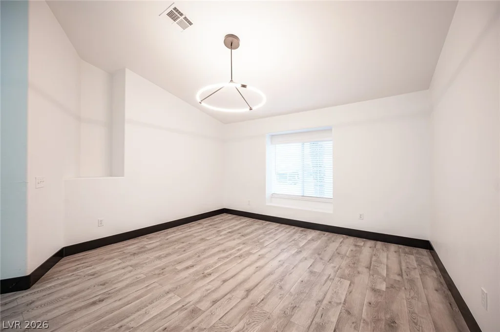 8020 Divernon, Las Vegas, NV 89149