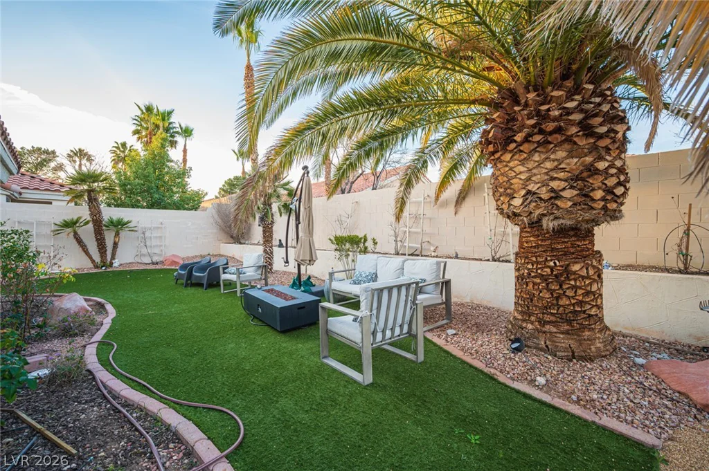 8020 Divernon, Las Vegas, NV 89149