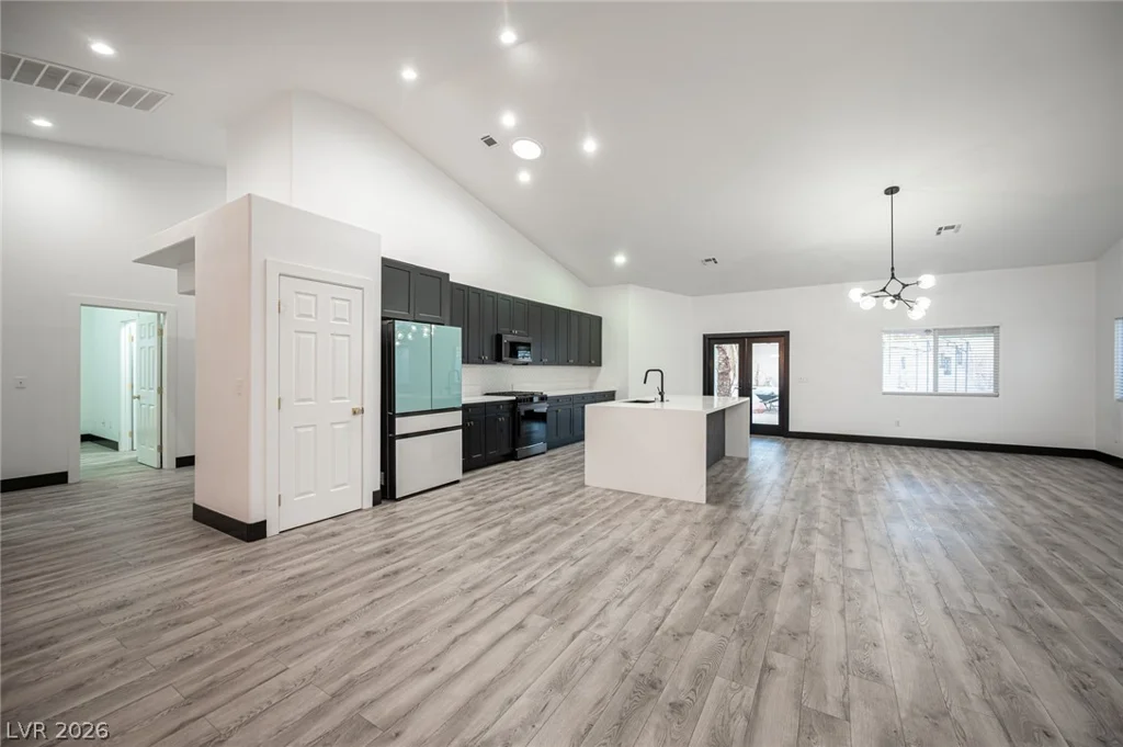 8020 Divernon, Las Vegas, NV 89149