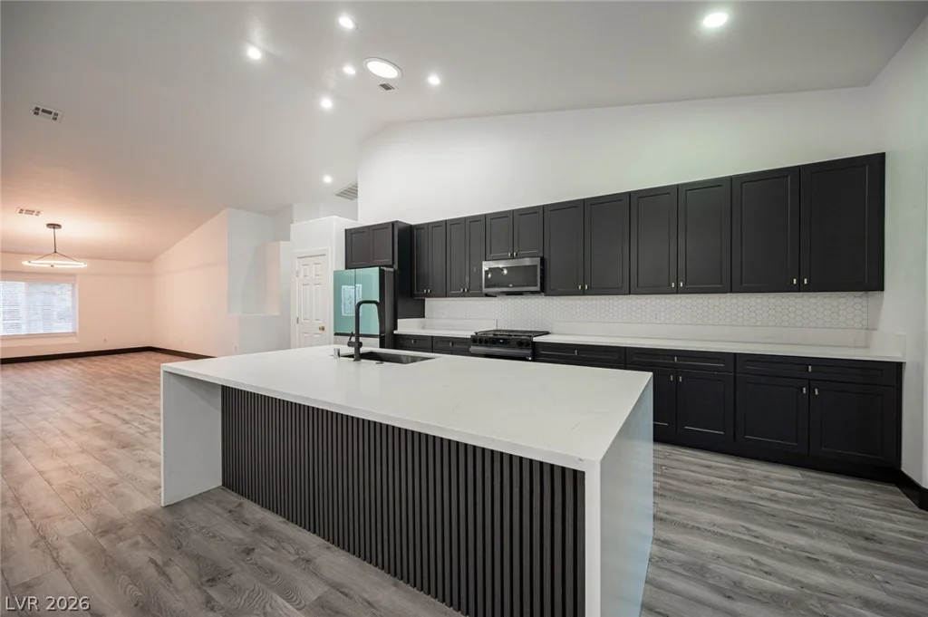 8020 Divernon, Las Vegas, NV 89149
