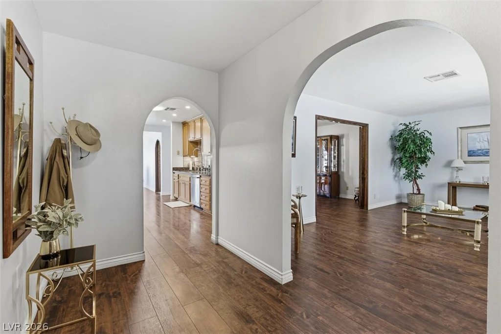 1558 Duneville, Las Vegas, NV 89146