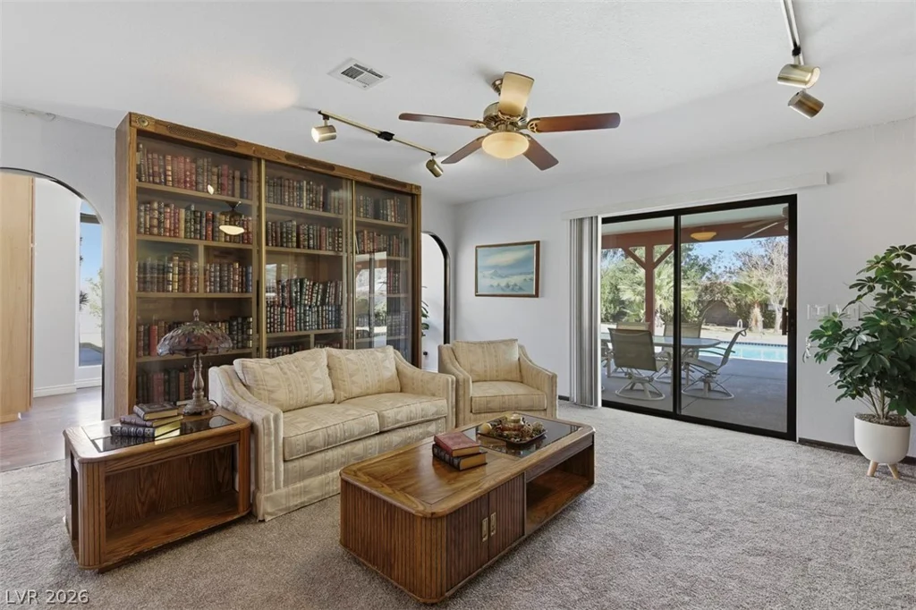 1558 Duneville, Las Vegas, NV 89146