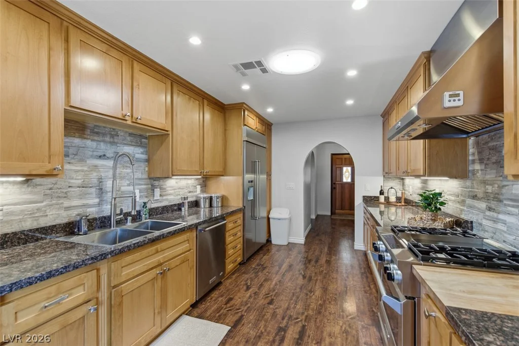 1558 Duneville, Las Vegas, NV 89146