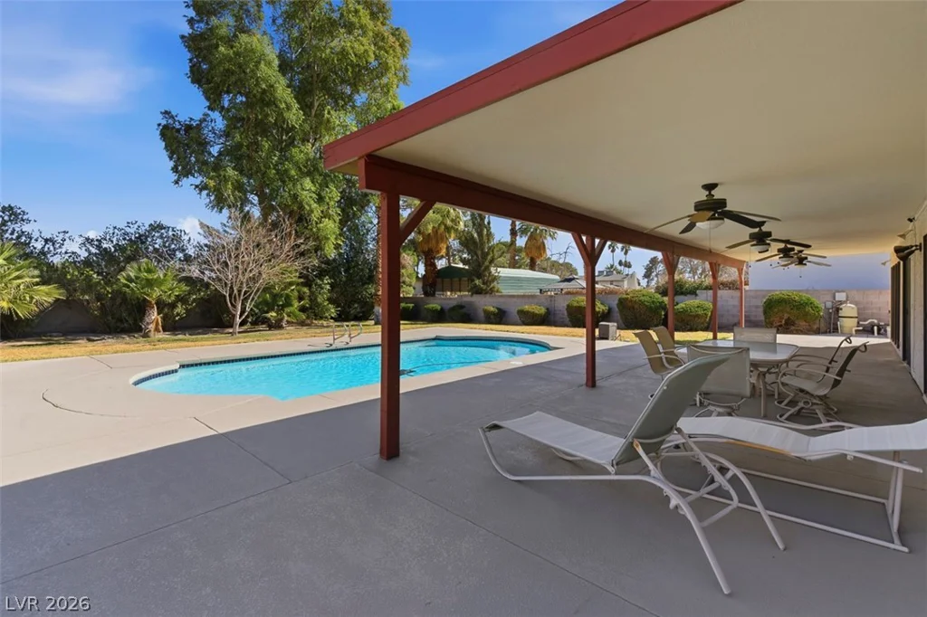 1558 Duneville, Las Vegas, NV 89146