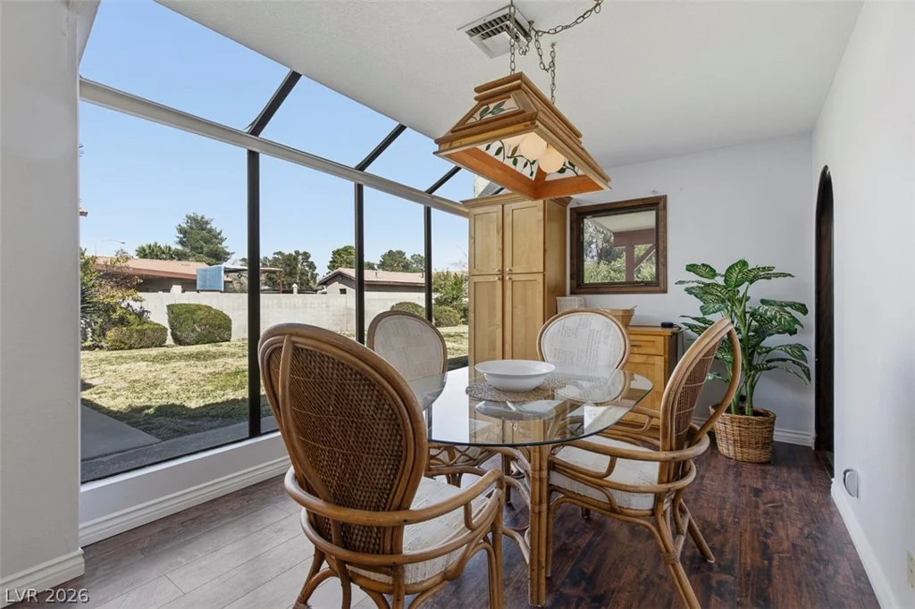 1558 Duneville, Las Vegas, NV 89146