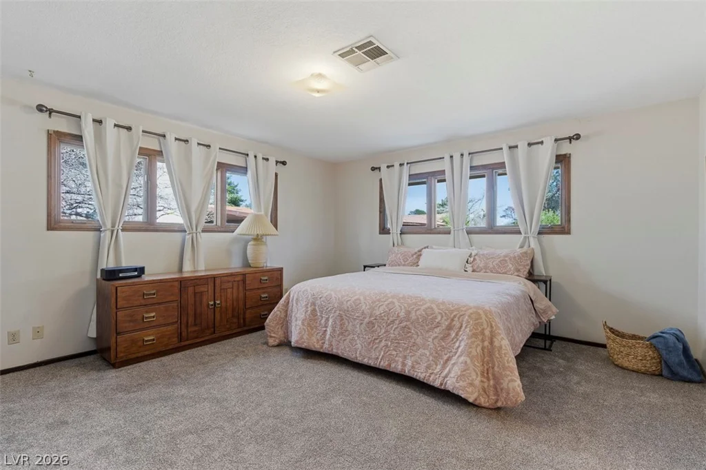1558 Duneville, Las Vegas, NV 89146