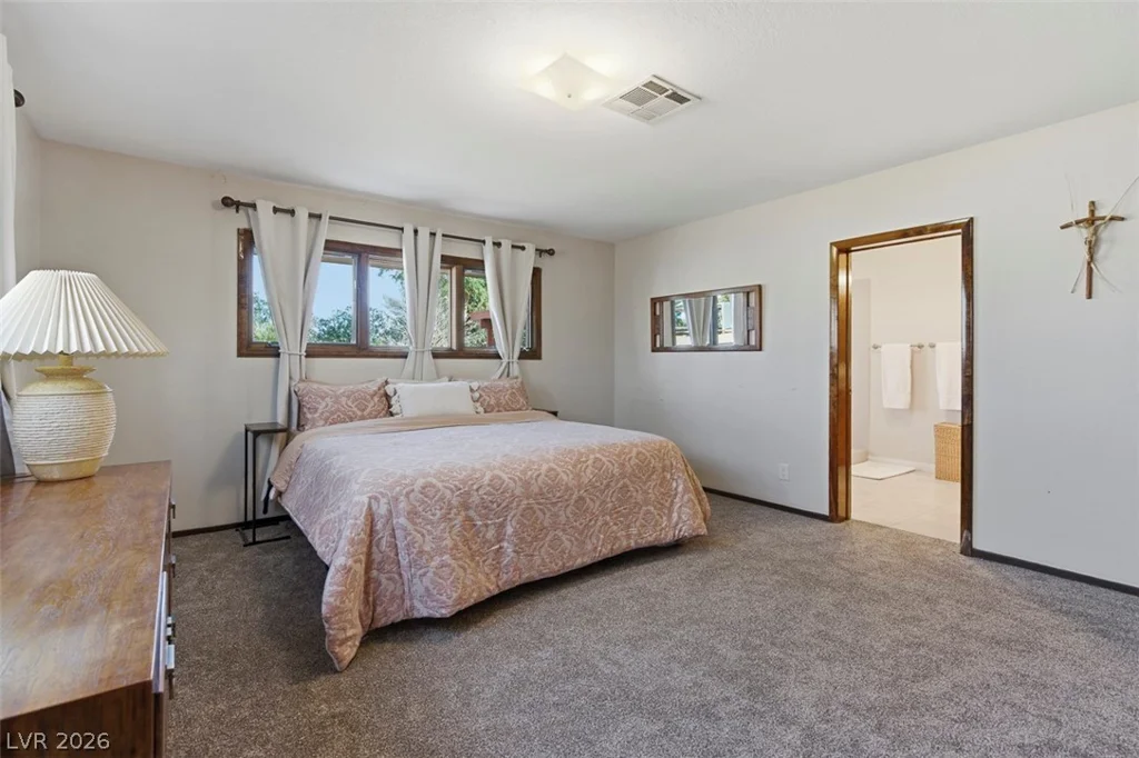 1558 Duneville, Las Vegas, NV 89146