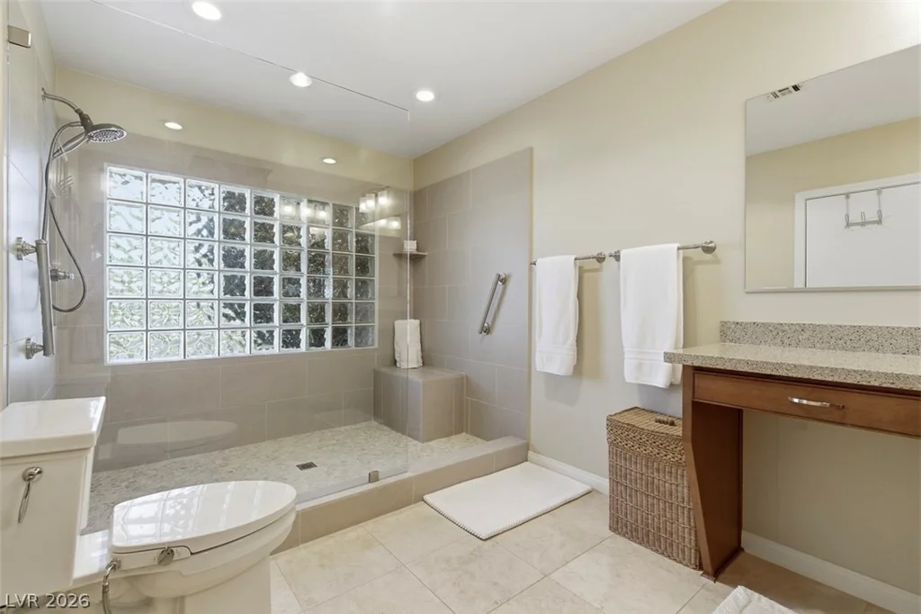 1558 Duneville, Las Vegas, NV 89146
