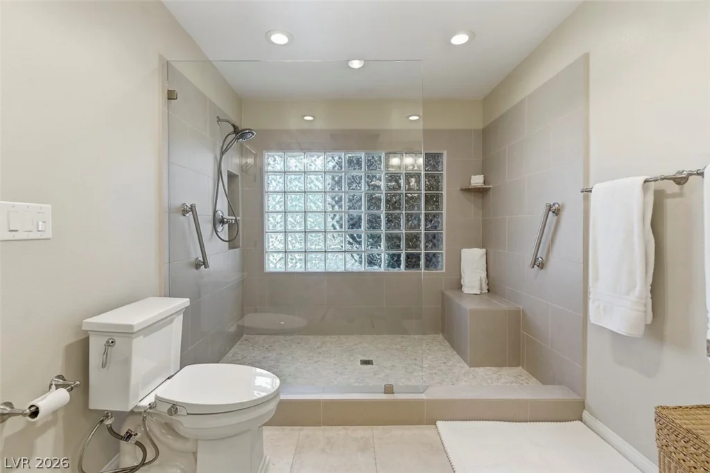 1558 Duneville, Las Vegas, NV 89146