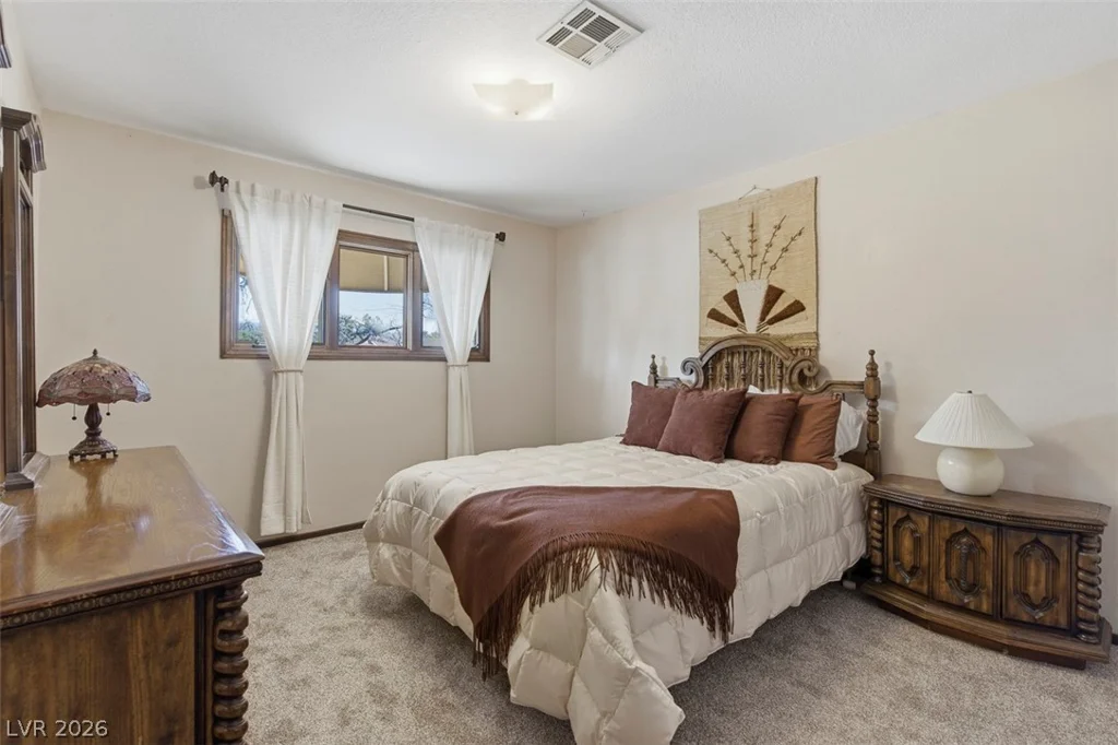 1558 Duneville, Las Vegas, NV 89146