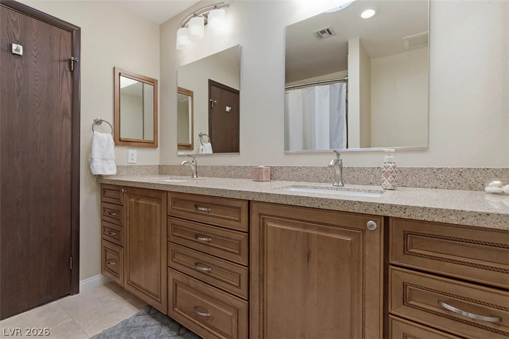 1558 Duneville, Las Vegas, NV 89146