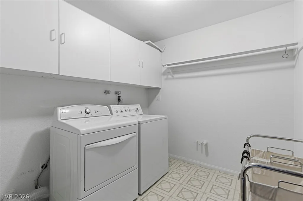 1558 Duneville, Las Vegas, NV 89146