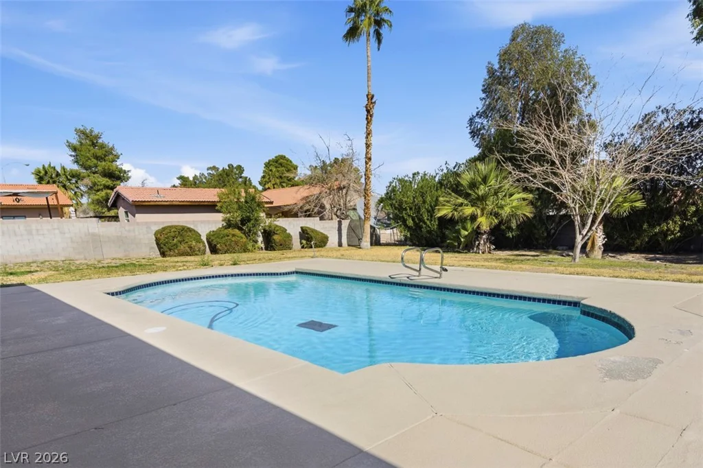 1558 Duneville, Las Vegas, NV 89146