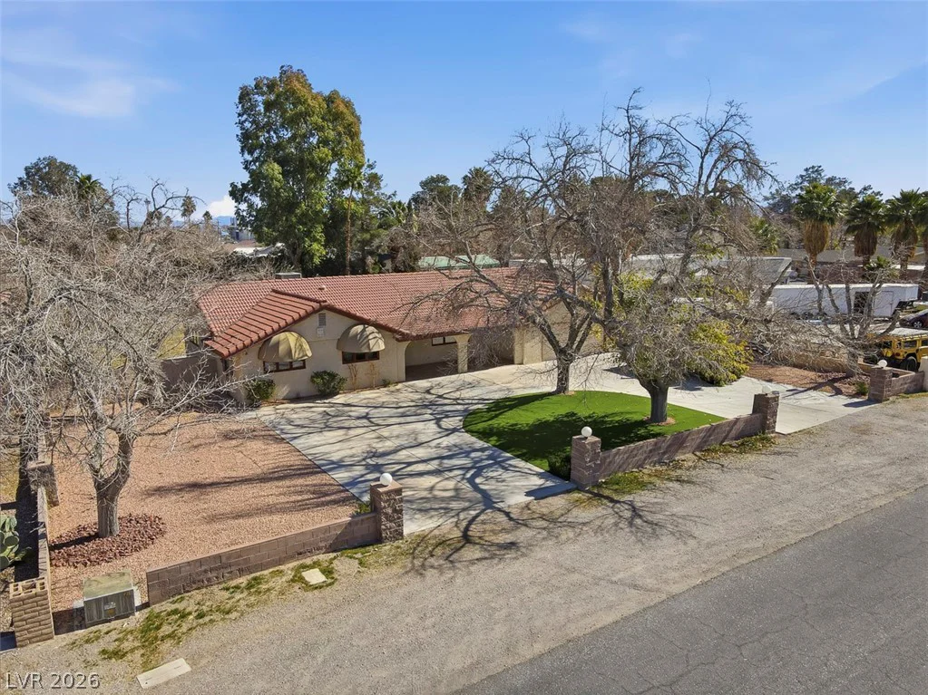 1558 Duneville, Las Vegas, NV 89146