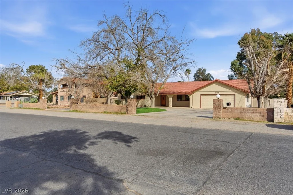 1558 Duneville, Las Vegas, NV 89146