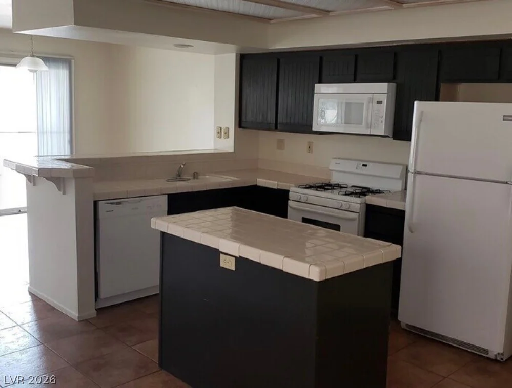 2604 Golden Sands, Las Vegas, NV 89128