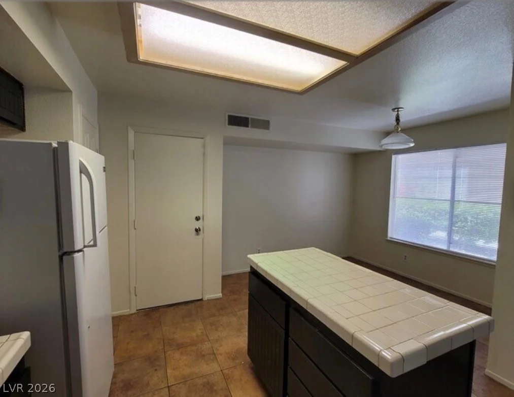 2604 Golden Sands, Las Vegas, NV 89128