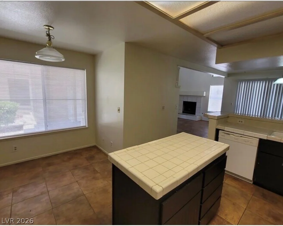 2604 Golden Sands, Las Vegas, NV 89128