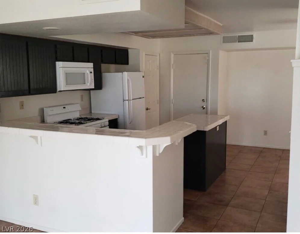 2604 Golden Sands, Las Vegas, NV 89128