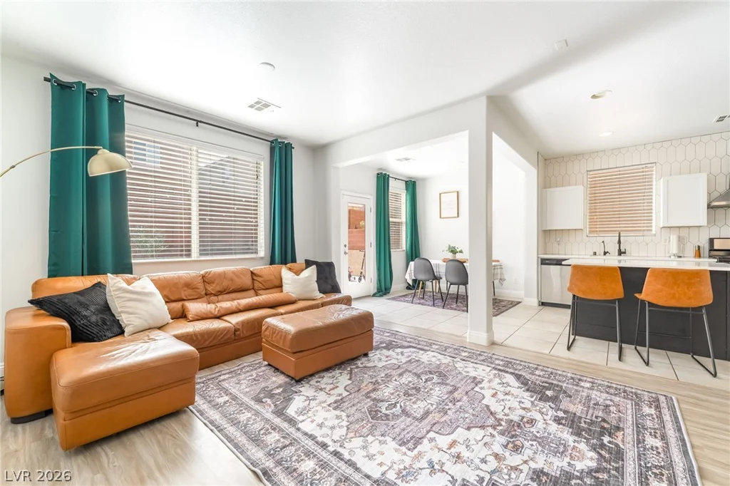 7403 Benlomond, Las Vegas, NV 89179