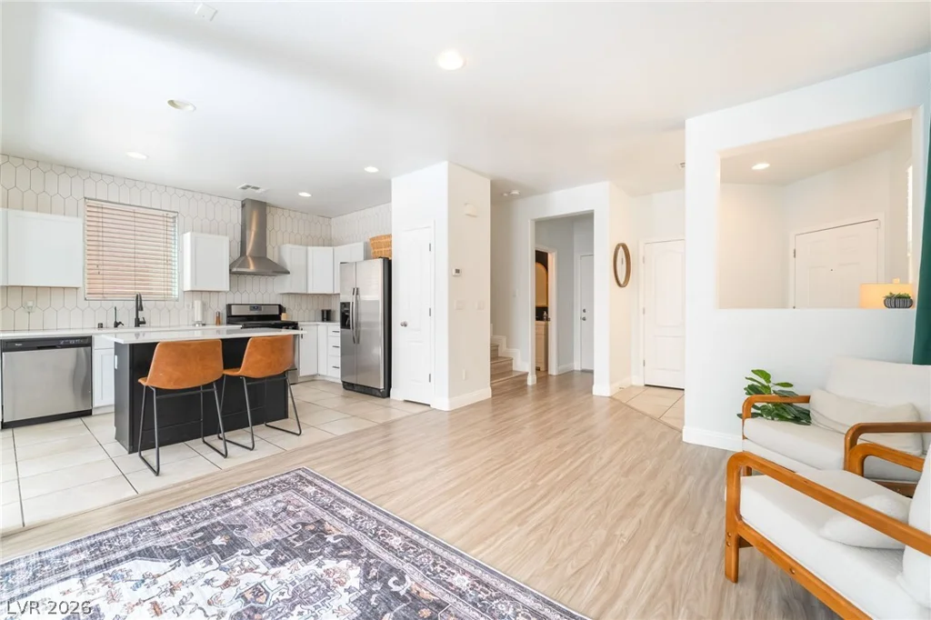 7403 Benlomond, Las Vegas, NV 89179