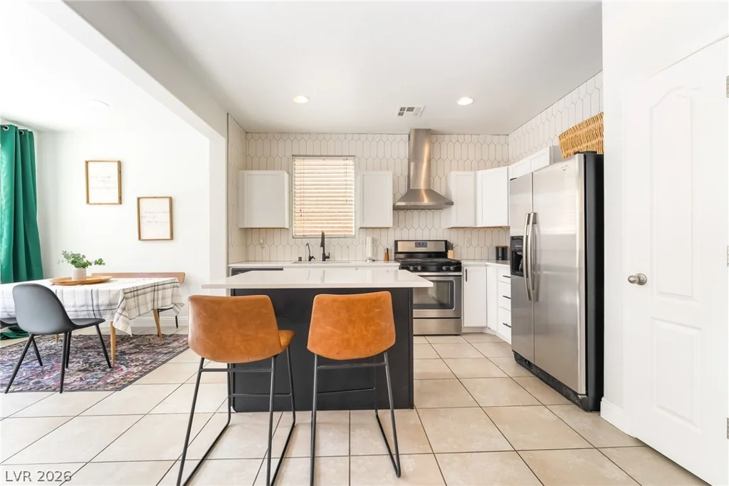 7403 Benlomond, Las Vegas, NV 89179