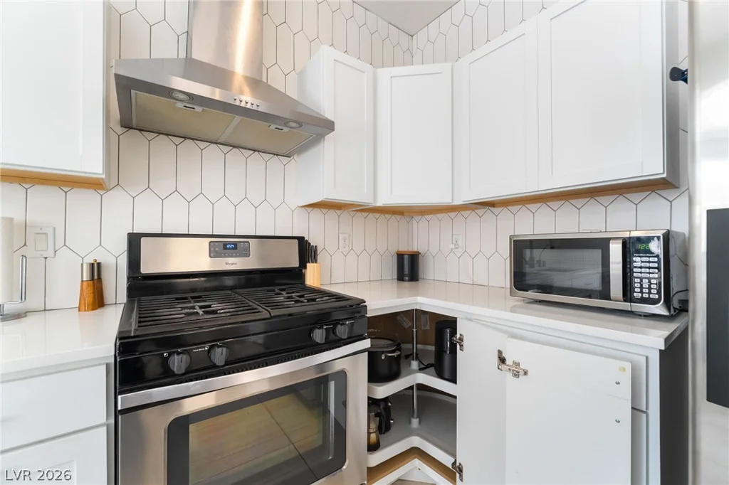 7403 Benlomond, Las Vegas, NV 89179