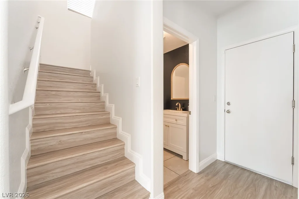 7403 Benlomond, Las Vegas, NV 89179
