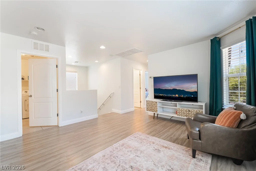 7403 Benlomond, Las Vegas, NV 89179