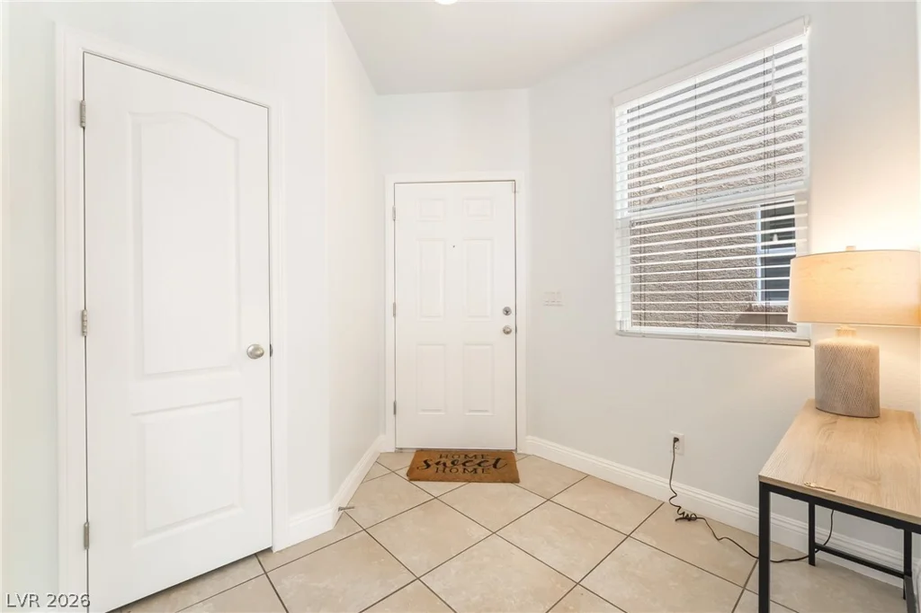 7403 Benlomond, Las Vegas, NV 89179