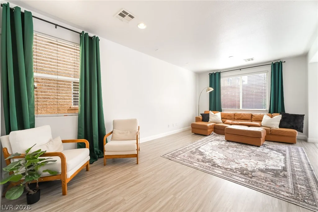 7403 Benlomond, Las Vegas, NV 89179