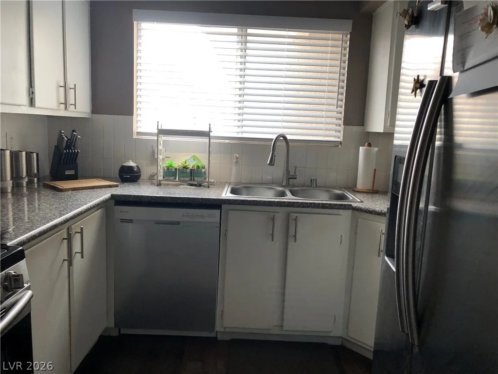 7803 Foxwood, Las Vegas, NV 89145