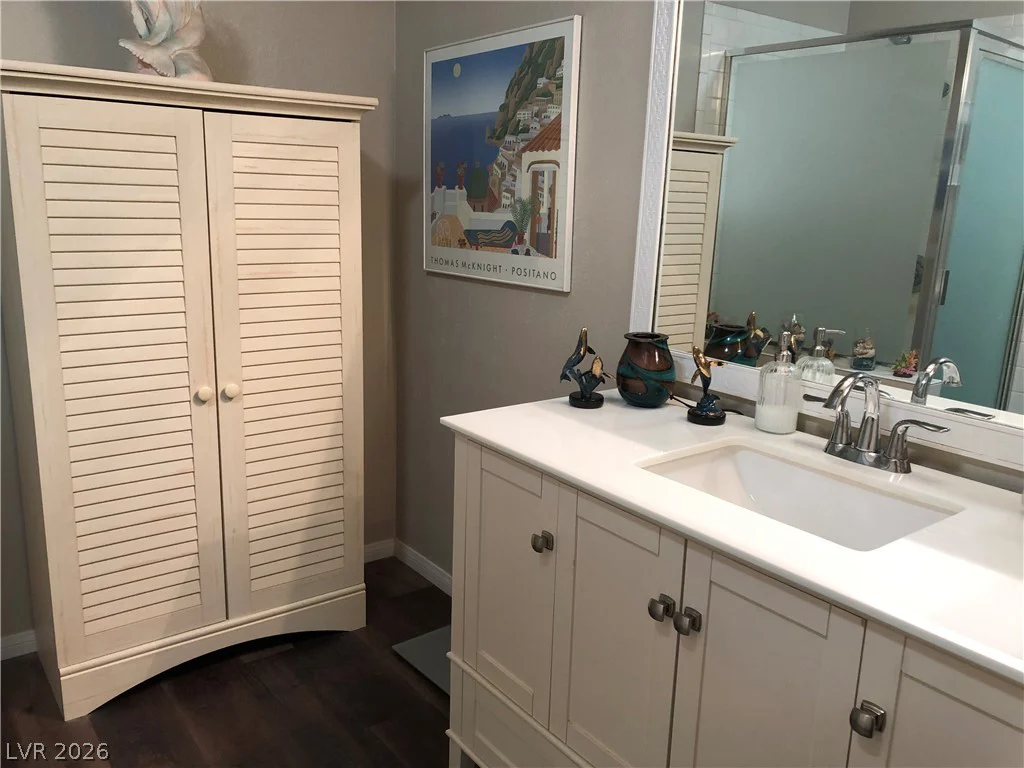7803 Foxwood, Las Vegas, NV 89145