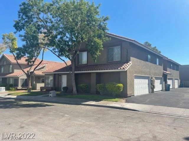1308 Sunblossom, Las Vegas, NV 89128