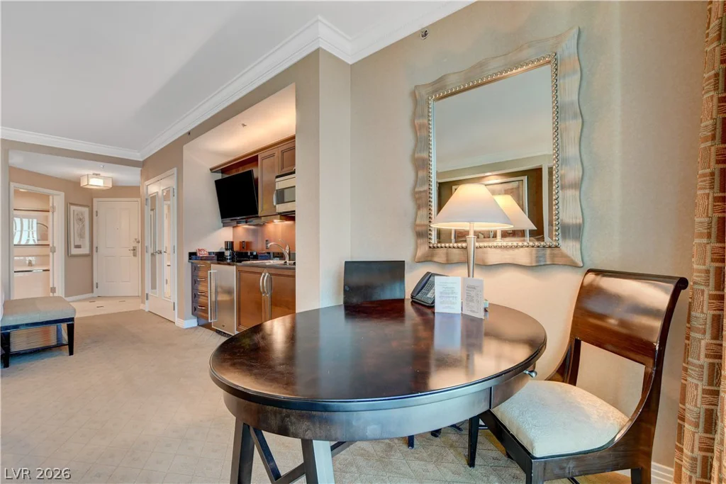 135 Harmon, Las Vegas, NV 89109