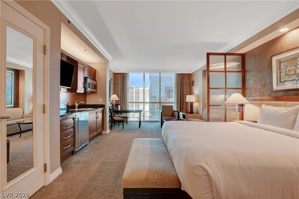 135 Harmon, Las Vegas, NV 89109