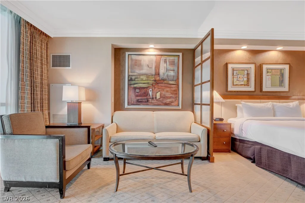 135 Harmon, Las Vegas, NV 89109