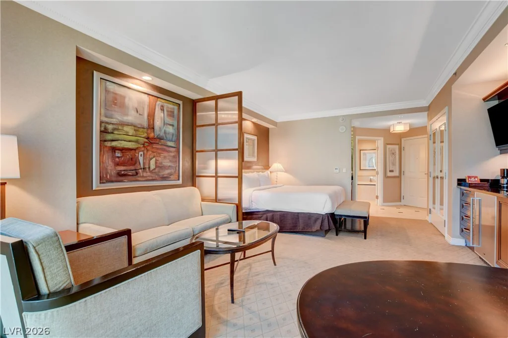 135 Harmon, Las Vegas, NV 89109