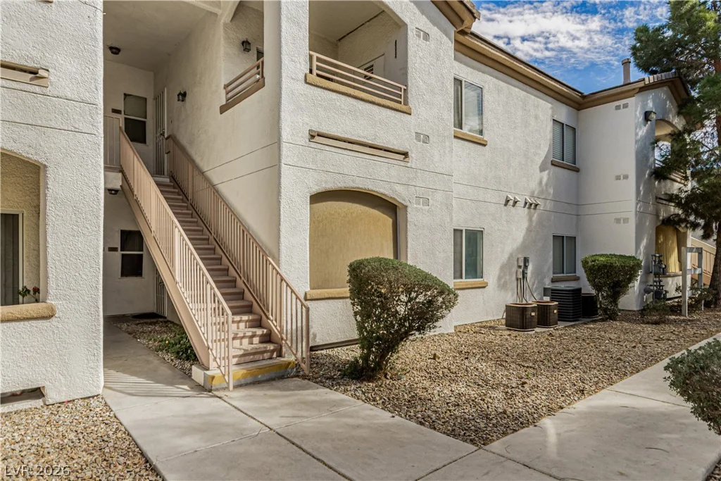 5650 Sahara, Las Vegas, NV 89142