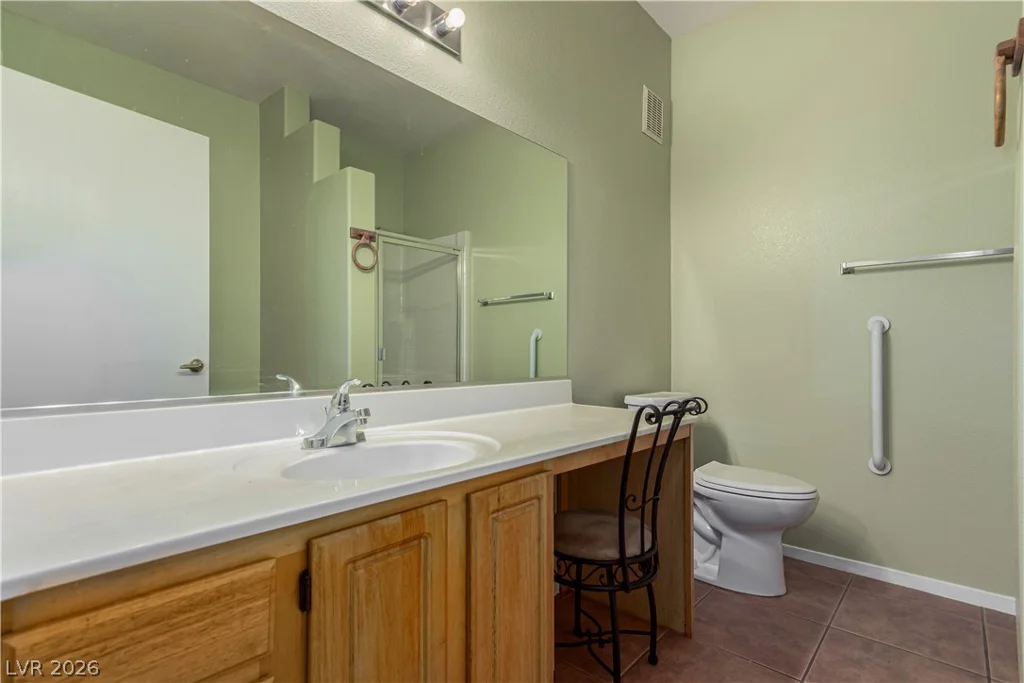 5650 Sahara, Las Vegas, NV 89142