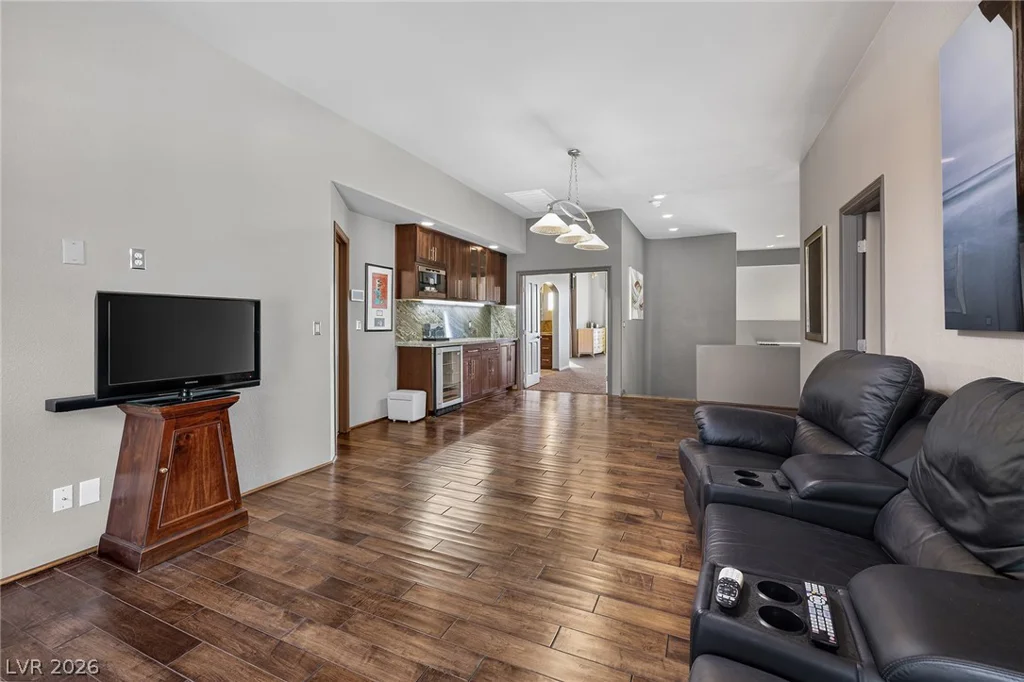 8721 Double Eagle, Las Vegas, NV 89117