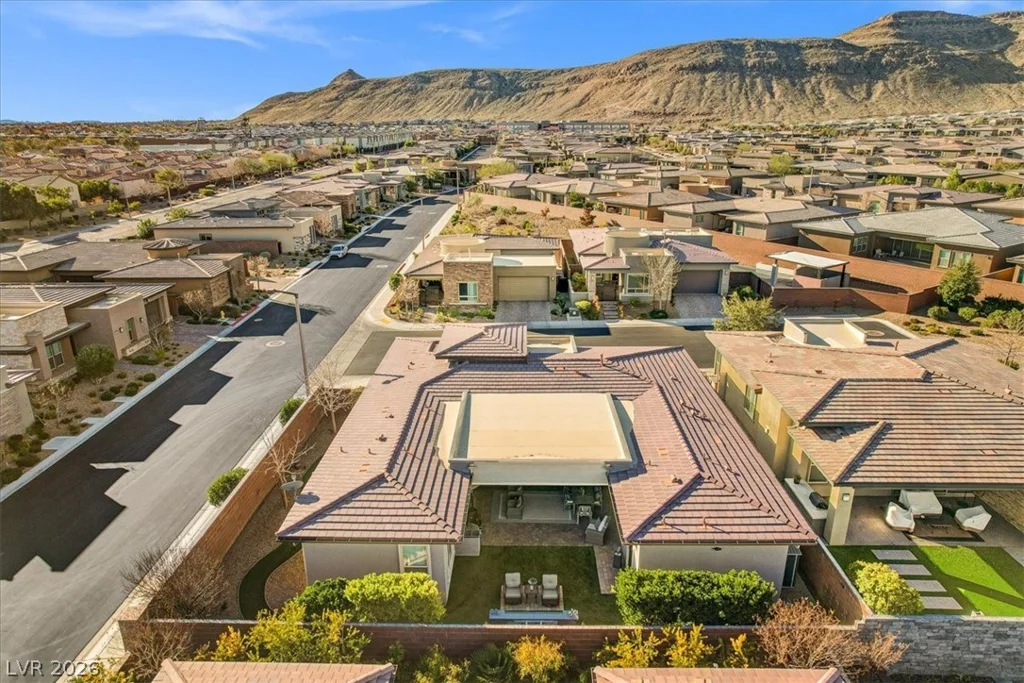 9828 IRON SKY CT, Las Vegas, NV 89148