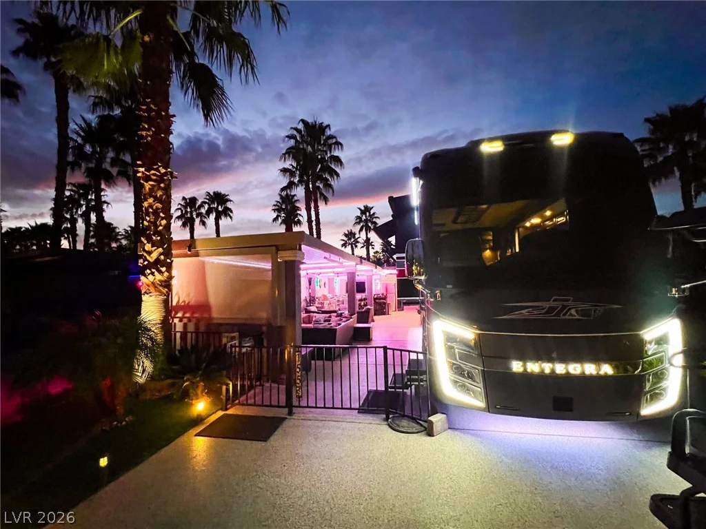 8175 Arville, Las Vegas, NV 89139