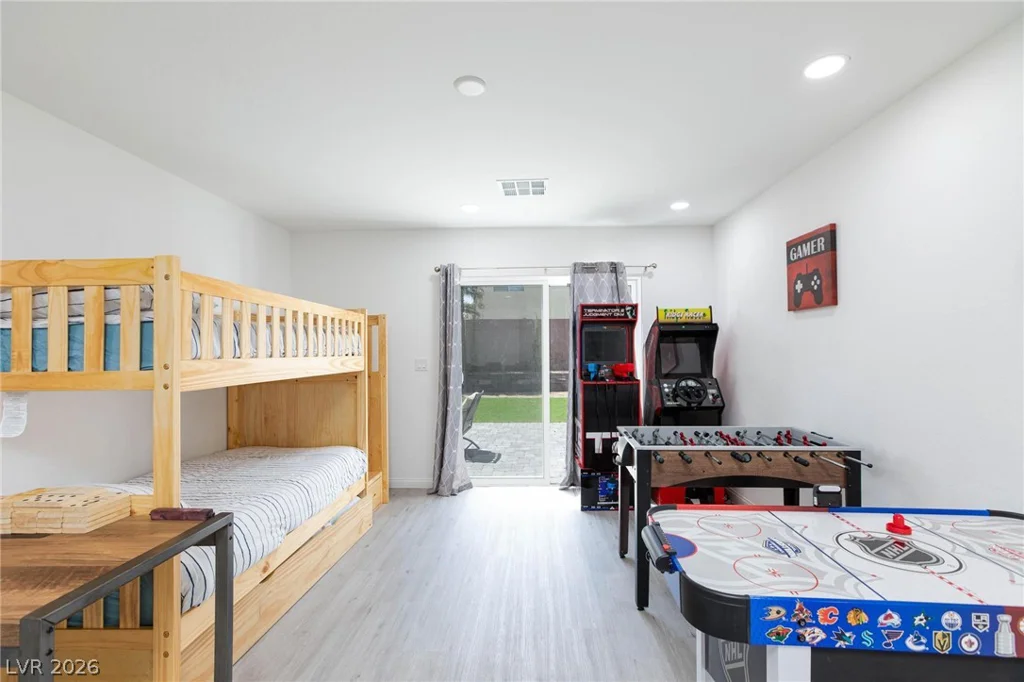 7665 Sandhaven, Las Vegas, NV 89139