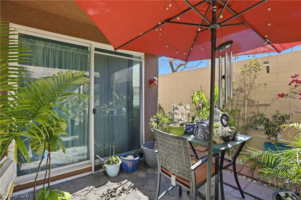 10593 Hamdem, Las Vegas, NV 89129