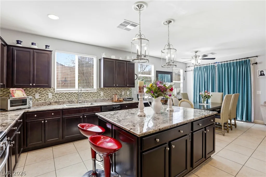 10593 Hamdem, Las Vegas, NV 89129