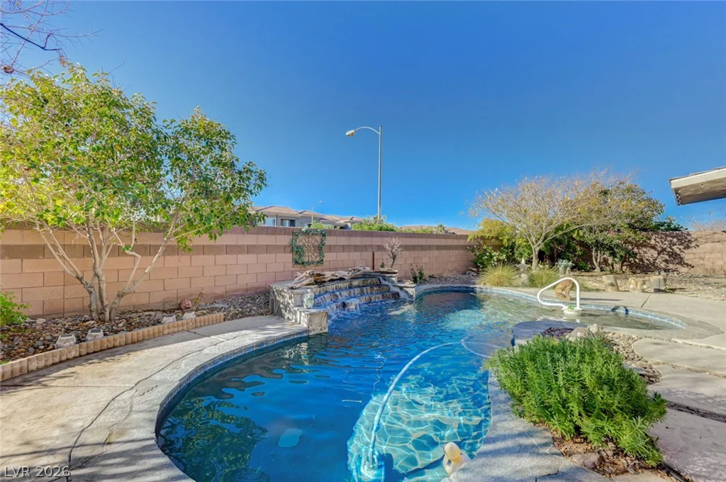 225 Piedmont Alps, Henderson, NV 89012