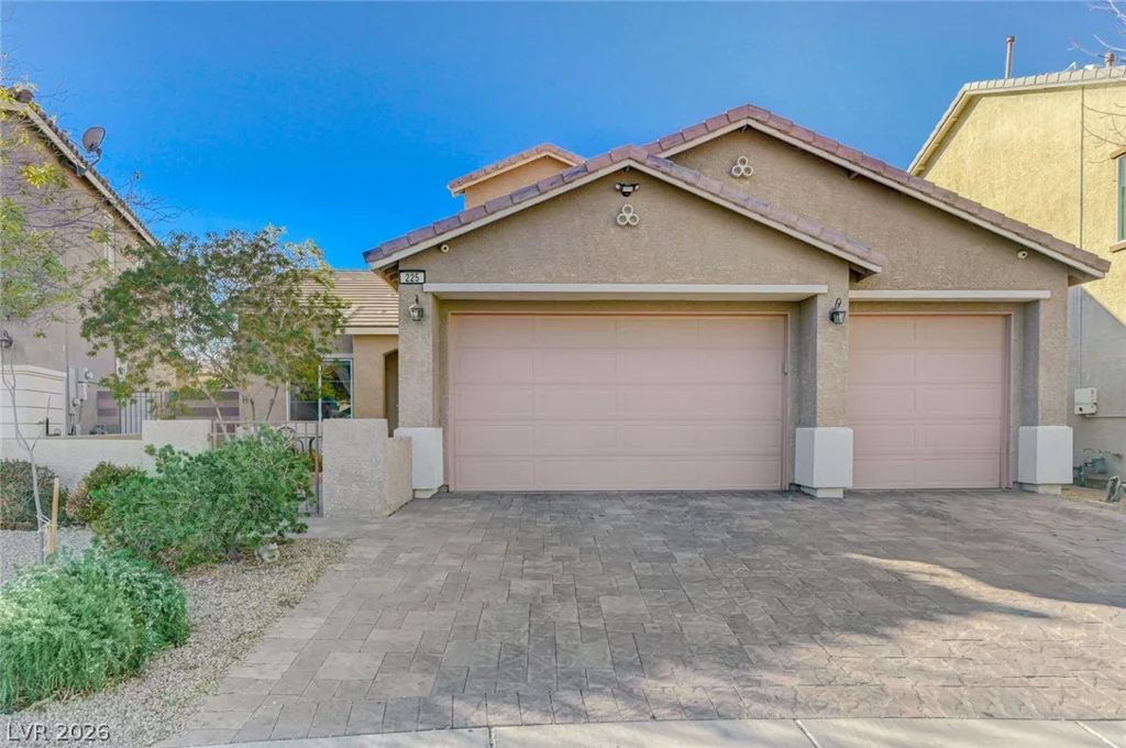 225 Piedmont Alps, Henderson, NV 89012